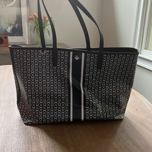 Tory Burch Tote!